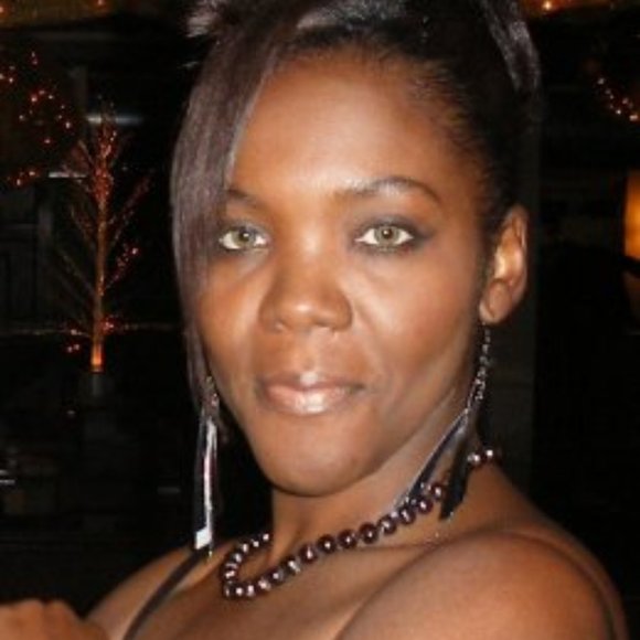 Meet your Posher, Anice - Picture 1 of 2